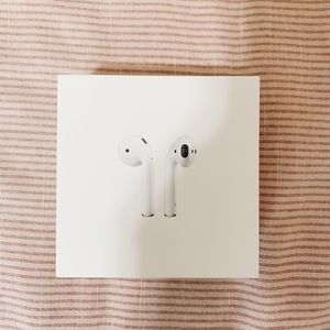 *SOLD* Apple Airpods (1st Gen)